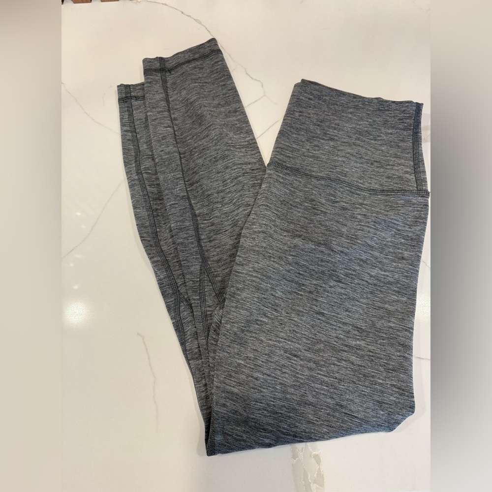 Lululemon Align 25” High Rise Leggings Size 6 Heathered Grey Nulu Like New - Picture 7 of 8